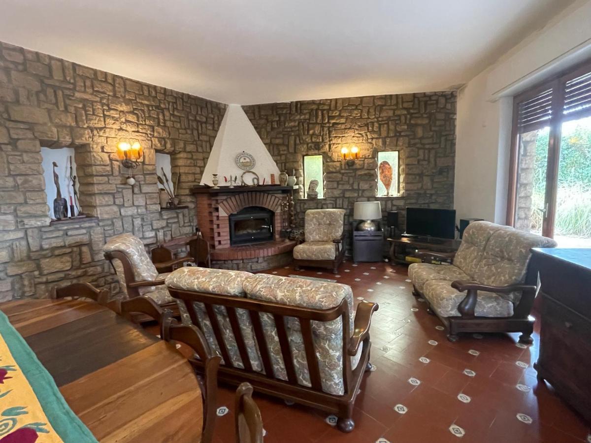 Villa Degli Ulivi マッサ・マリッティマ エクステリア 写真